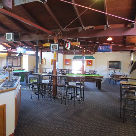 Empire Hotel Featherston エクステリア 写真